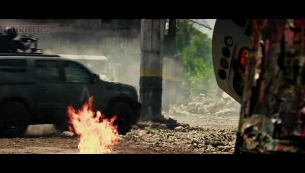 Transformers The Last Knight   Teaser Trailer Screenshot Gallery 0262 (262 of 523)